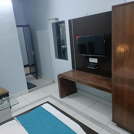 Hotel Krishna Residency Mahoba Esterno foto