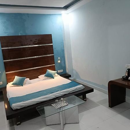 Hotel Krishna Residency Mahoba Esterno foto